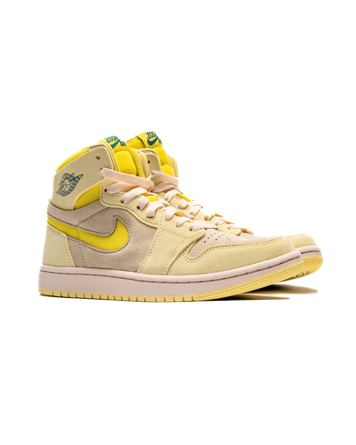 Chaussures mellow 2025 yellow jordan